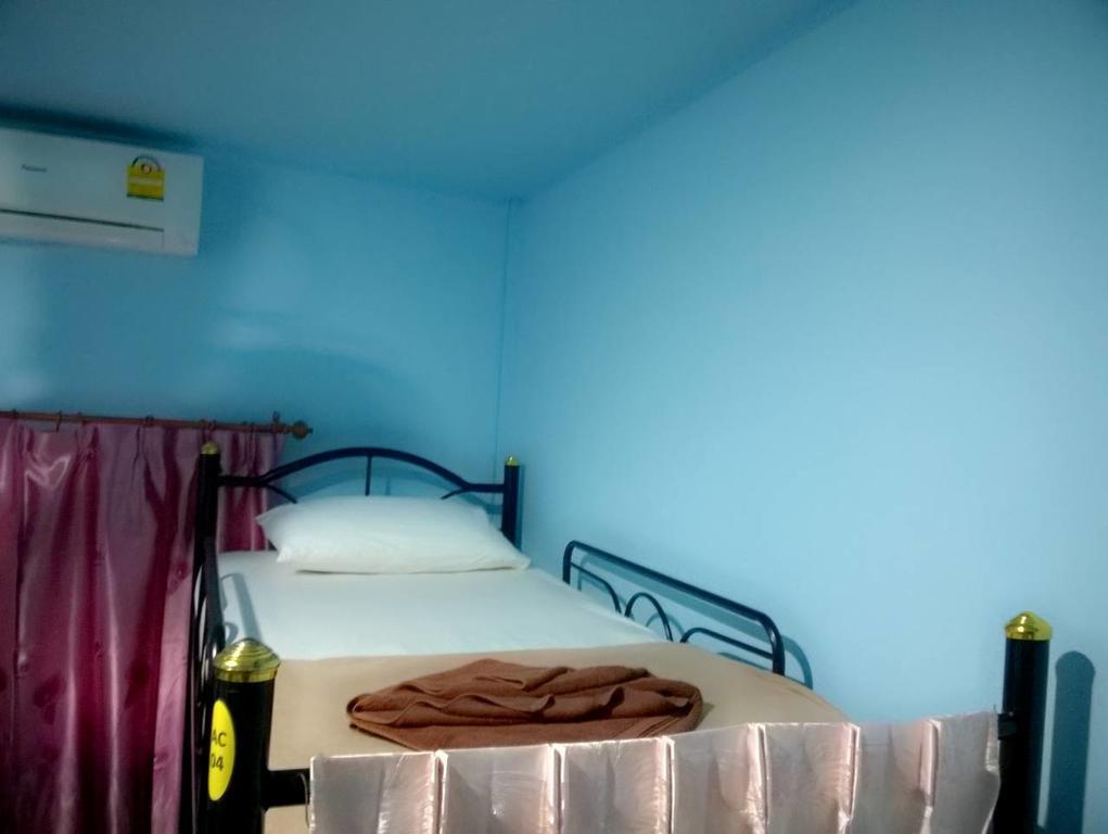 Baan Mook Anda Hostel Ko Lanta Pokoj fotografie